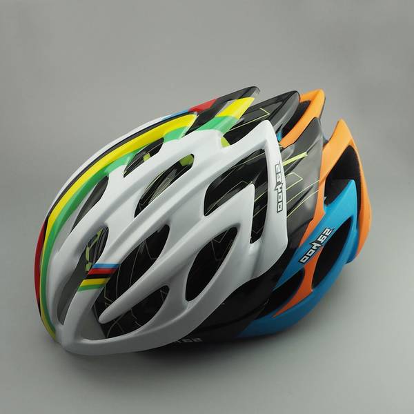 road-bike-helmet-vs-mountain-5dd2b0a0b97f3